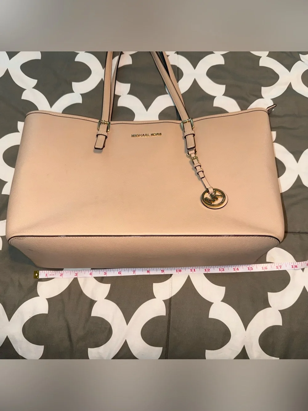 Michael Kors Jet Set Saffiano Leather Top-Zip Tote Pale Tan Blush Gold Hardware